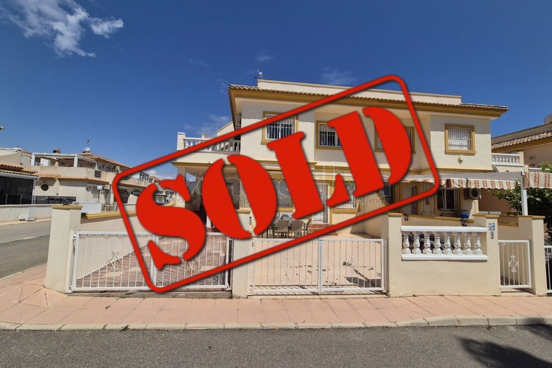 Återförsäljning - Bungalow-Lägenhet -
Orihuela Costa - Playa Flamenca