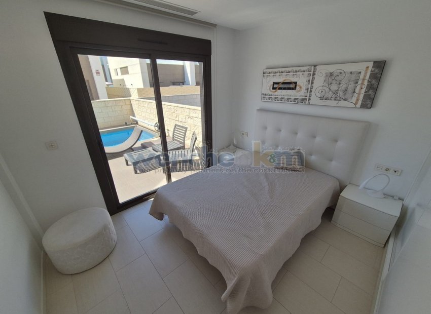 Återförsäljning - bungalow -
Rojales - Ciudad Quesada