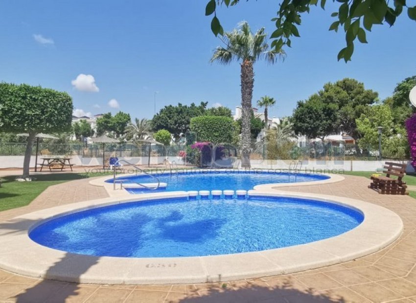 Återförsäljning - Duplex -
Orihuela Costa - Villamartín