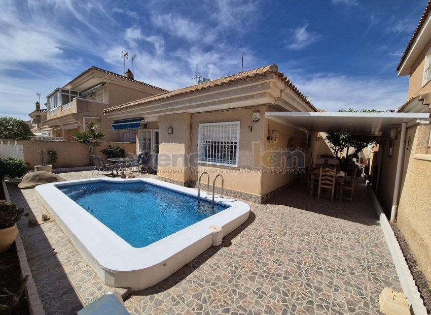 Återförsäljning - Fristående villa -
Orihuela Costa - Los Altos