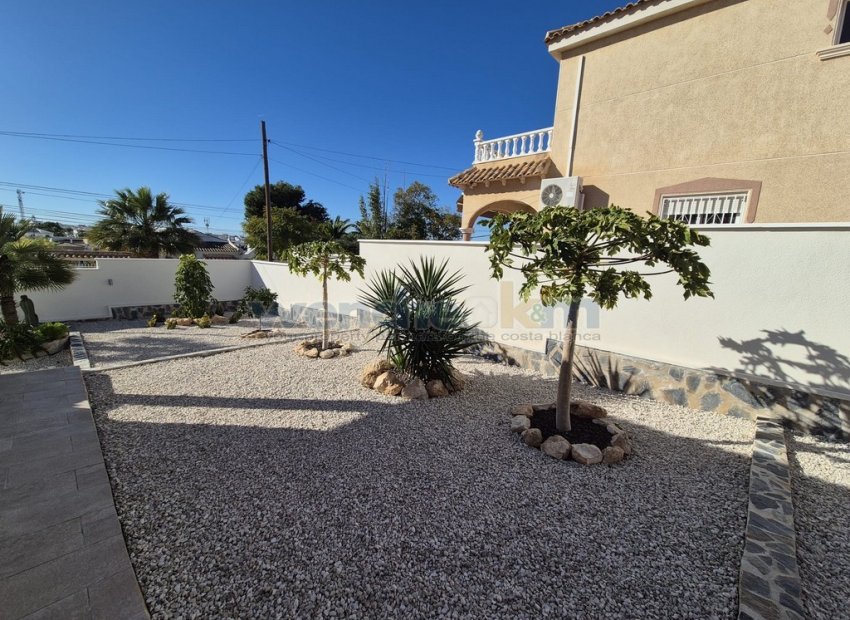 Återförsäljning - Fristående villa -
Orihuela Costa - Los Balcones