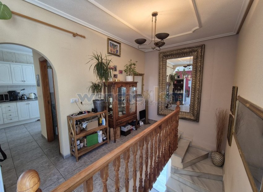 Återförsäljning - Fristående villa -
San Miguel de Salinas