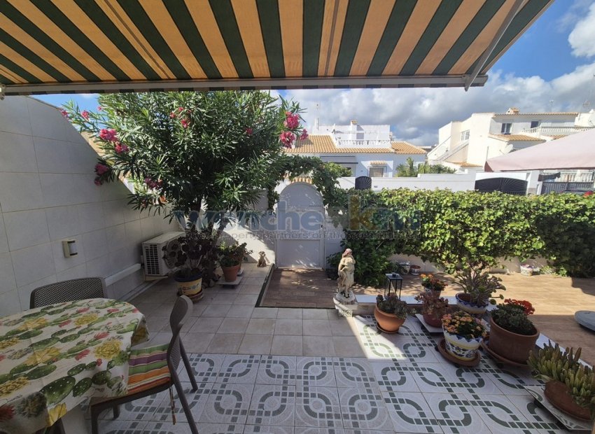 Återförsäljning - Quatro -
Orihuela Costa - La Florida