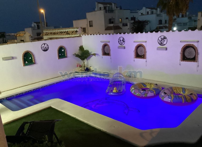 Återförsäljning - Quatro -
Orihuela Costa - Los Altos