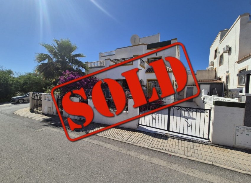 Återförsäljning - Quatro -
Orihuela Costa - Los Altos