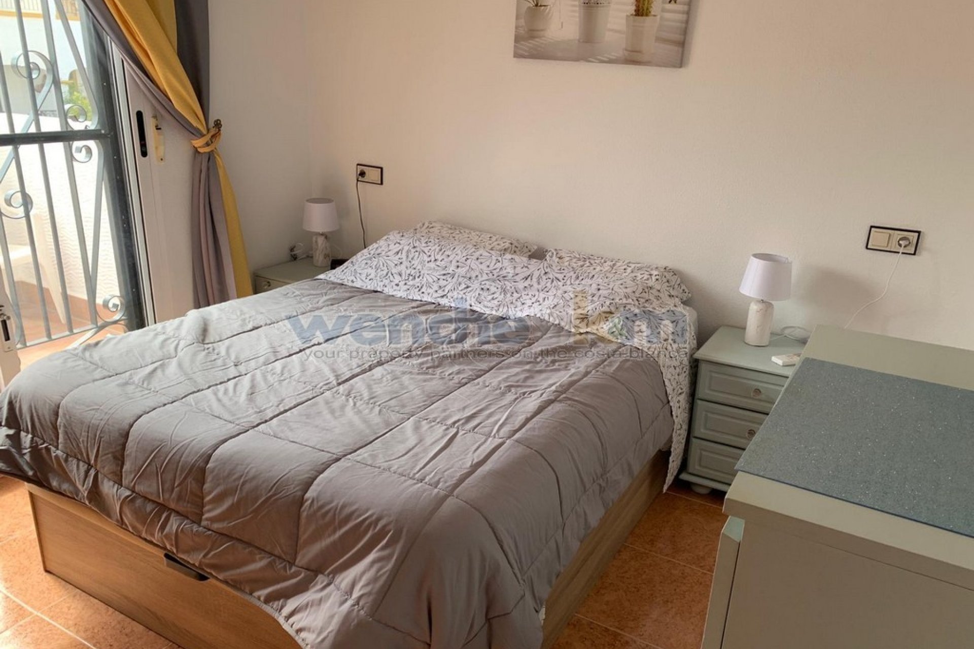 Återförsäljning - Quatro -
Orihuela Costa - Los Altos