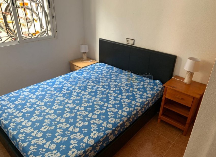 Återförsäljning - Quatro -
Orihuela Costa - Los Altos