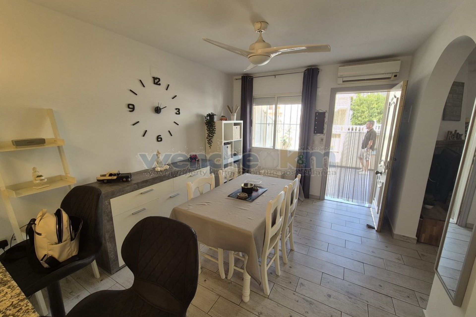Återförsäljning - Quatro -
Orihuela Costa - Los Altos