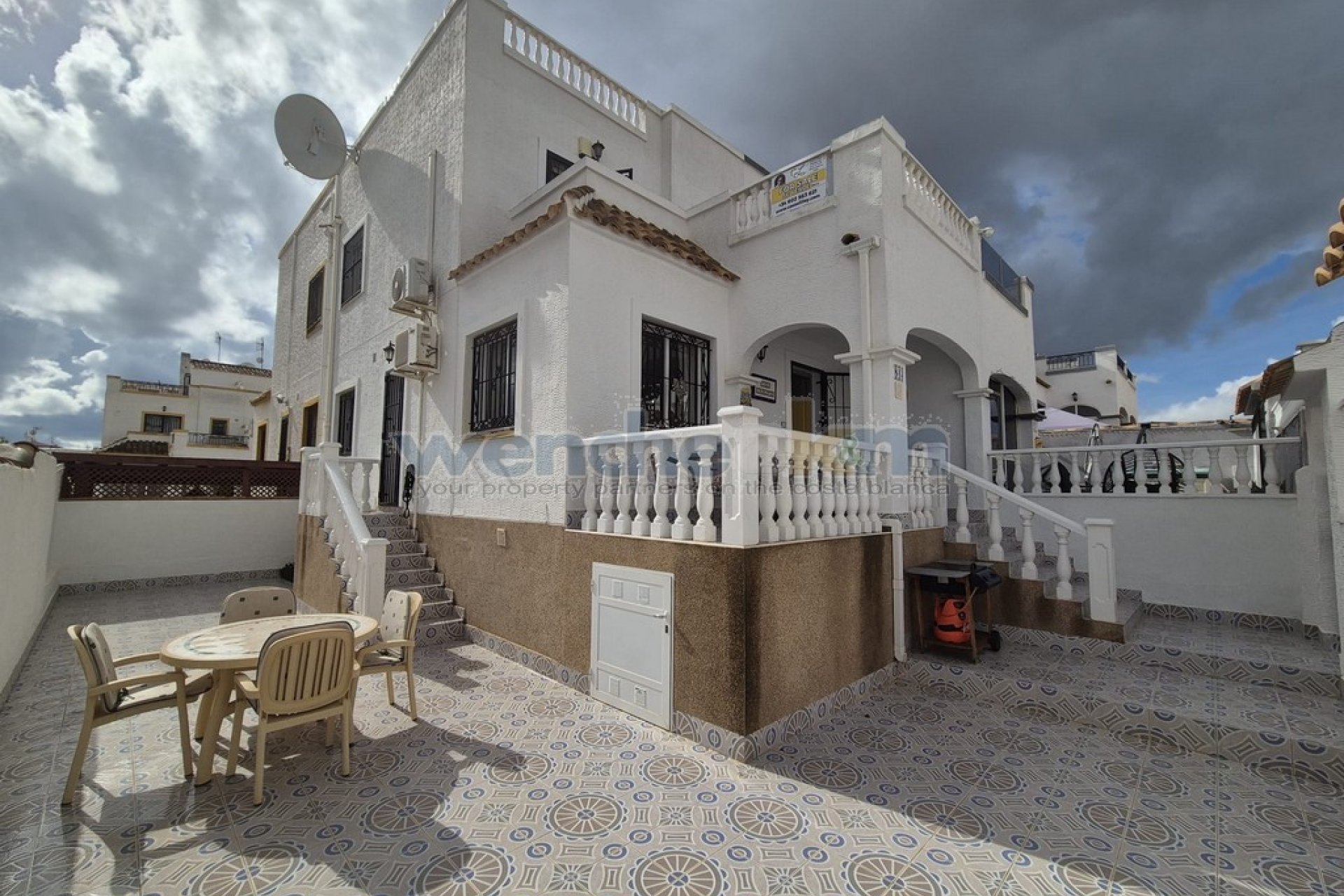Återförsäljning - Quatro -
Orihuela Costa - Los Altos