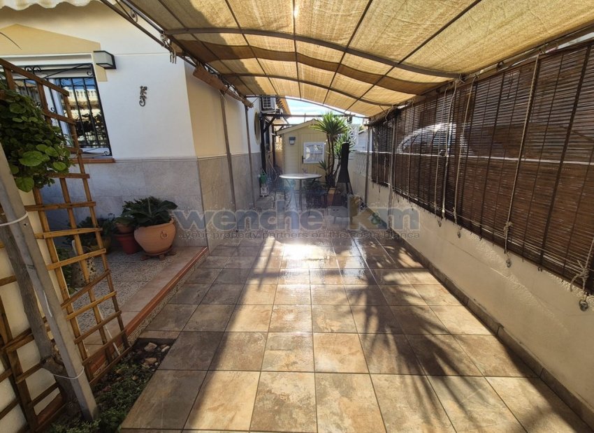 Återförsäljning - Quatro -
Orihuela Costa - Los Altos
