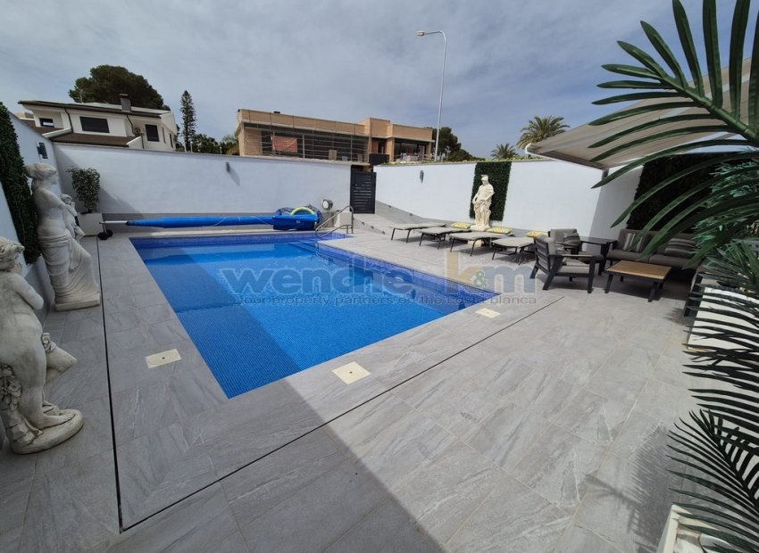Återförsäljning - Semi-Detached -
Orihuela Costa - Dehesa de campoamor