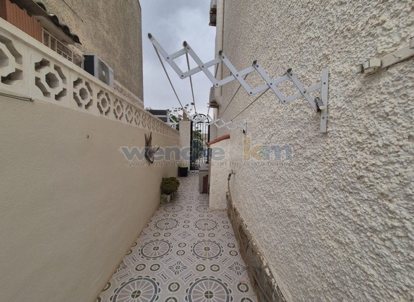 Återförsäljning - Semi-Detached -
Orihuela Costa - La Florida