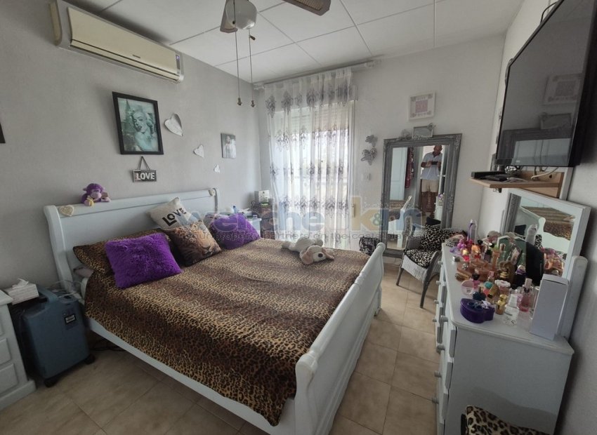 Återförsäljning - Semi-Detached -
Orihuela Costa - La Florida
