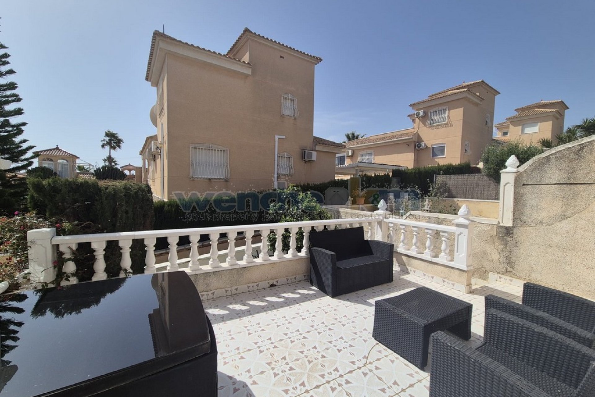 Återförsäljning - terraced -
San Miguel de Salinas