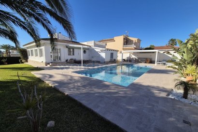 Freistehende Villa - Wiederverkauf - Orihuela Costa -
                Los Balcones
