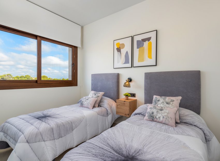 Neue Gebäude - Bungalow-Apartment -
Torrevieja