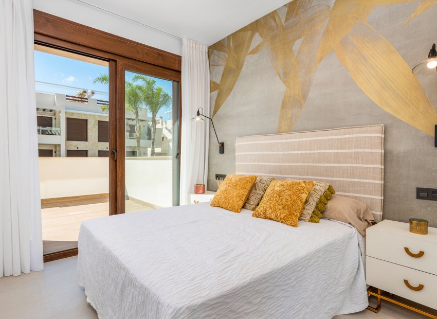 Neue Gebäude - Bungalow-Apartment -
Torrevieja