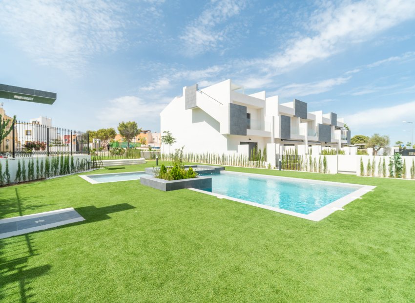 Neue Gebäude - Bungalow-Apartment -
Torrevieja