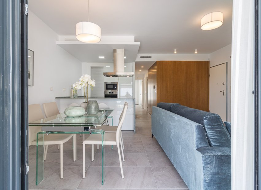 Neue Gebäude - Bungalow-Apartment -
Torrevieja