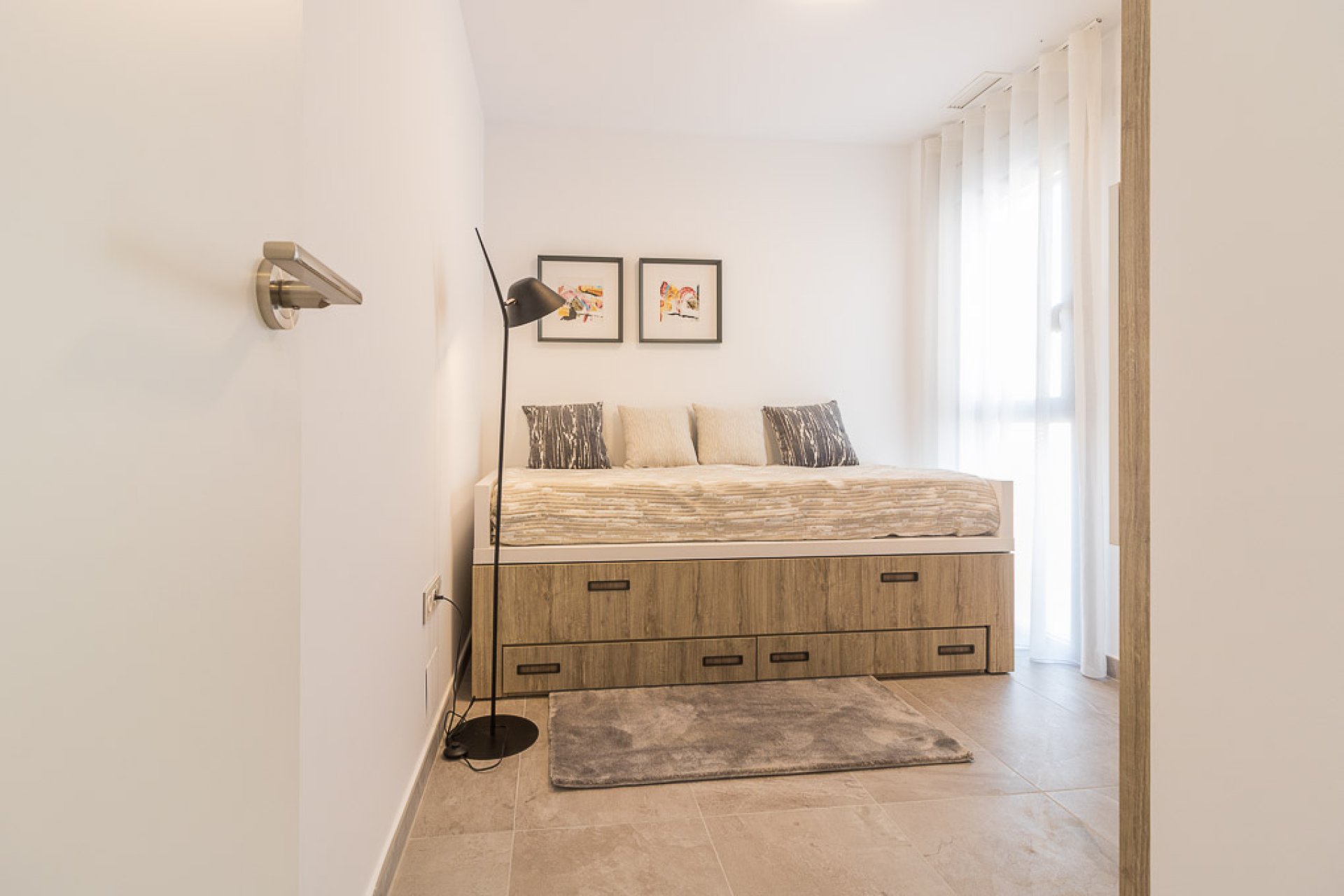 Neue Gebäude - Bungalow-Apartment -
Torrevieja