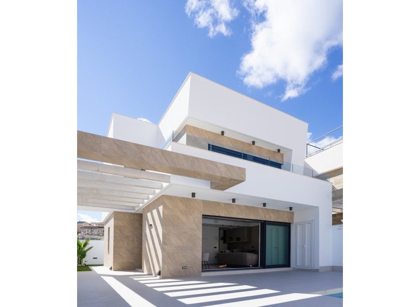 Neue Gebäude - Freistehende Villa -
San Miguel de Salinas