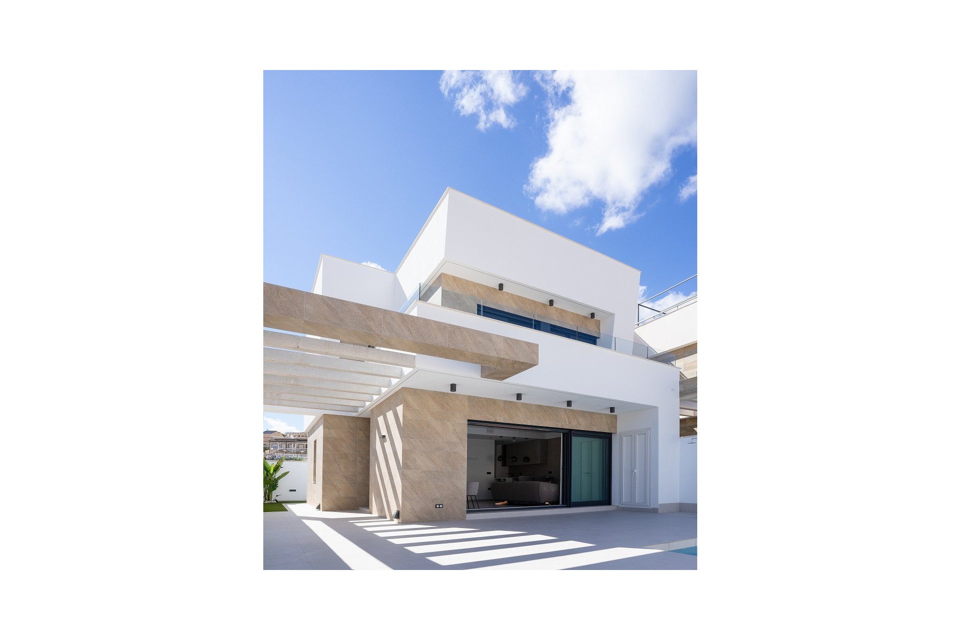 Neue Gebäude - Freistehende Villa -
San Miguel de Salinas