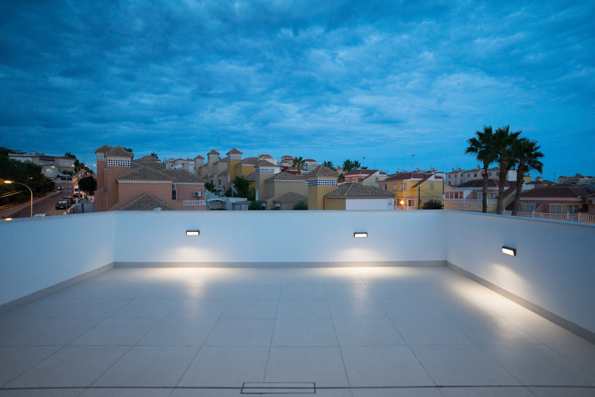 Neue Gebäude - Freistehende Villa -
San Miguel de Salinas