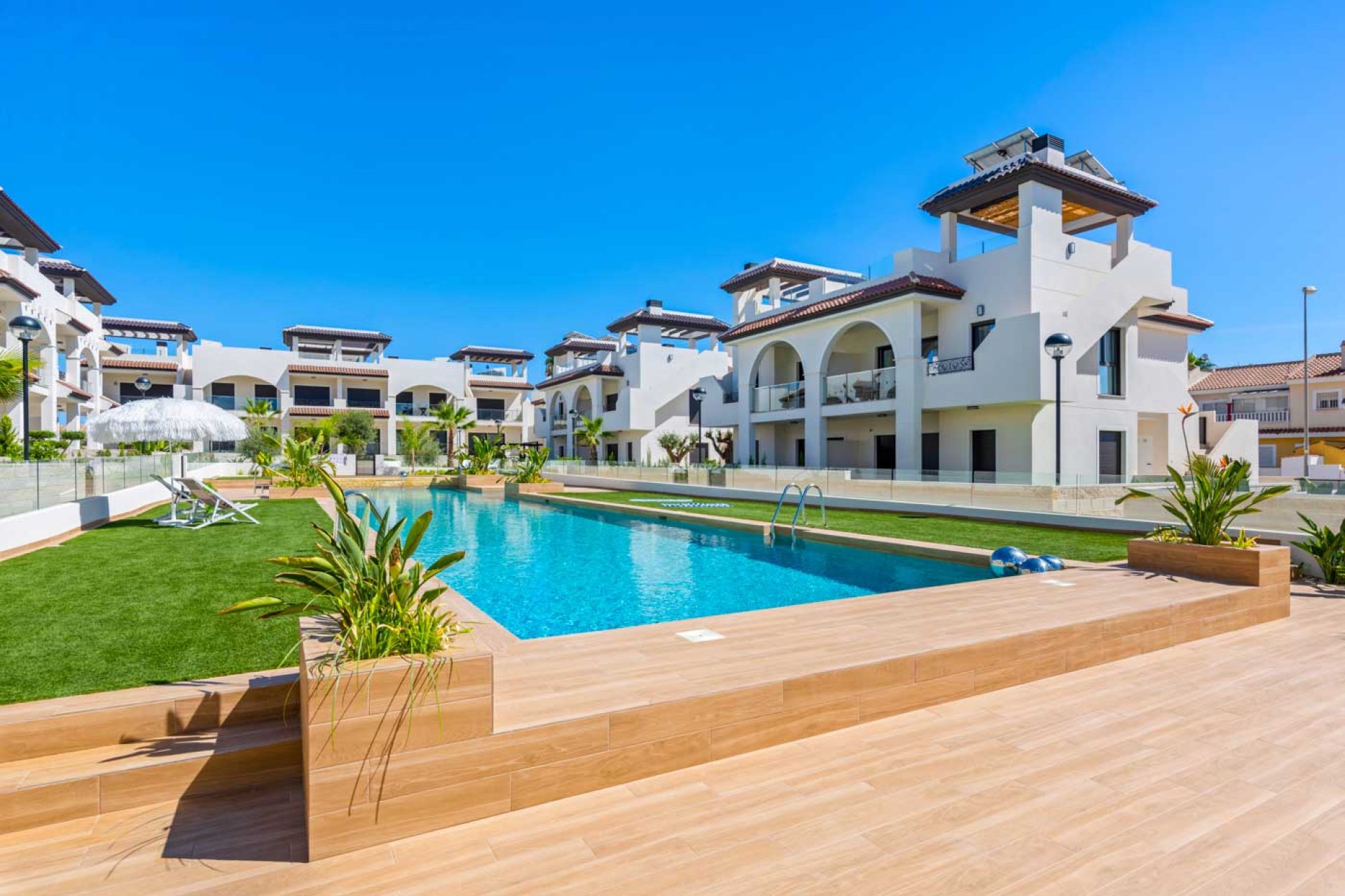 Neue Gebäude - Semi-Detached -
Rojales