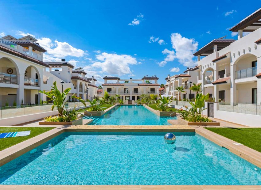 Neue Gebäude - Semi-Detached -
Rojales