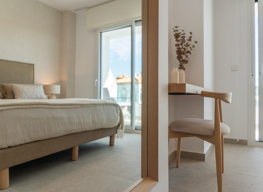 Neue Gebäude - Wohnung -
Playa Flamenca