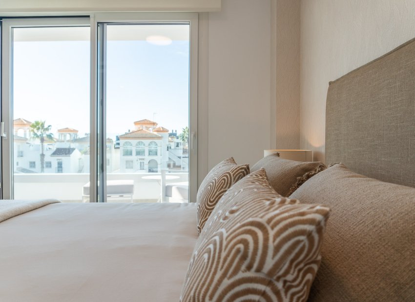 Neue Gebäude - Wohnung -
Playa Flamenca