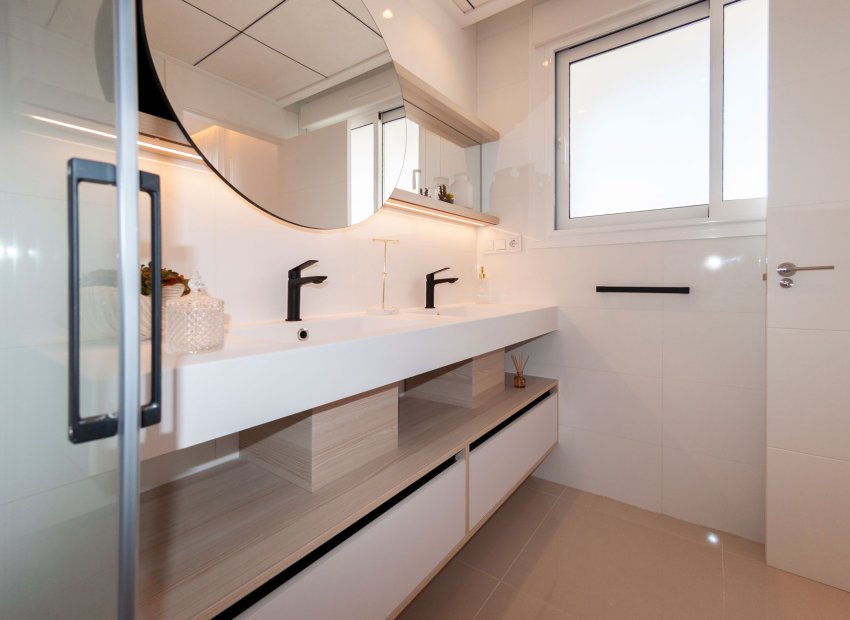 Neue Gebäude - Wohnung -
Rojales