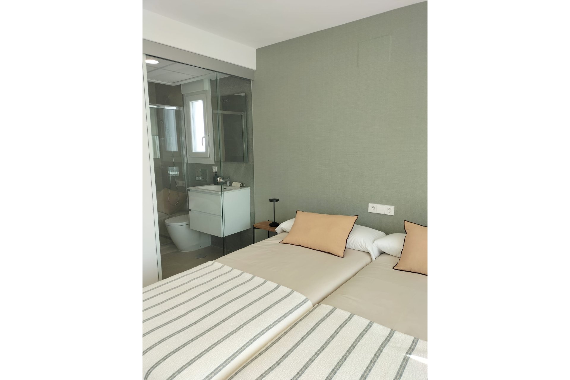New Build - Detached Villa -
Entrenaranjos