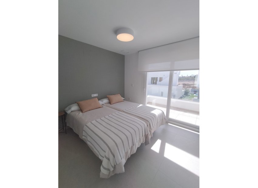 New Build - Detached Villa -
Entrenaranjos