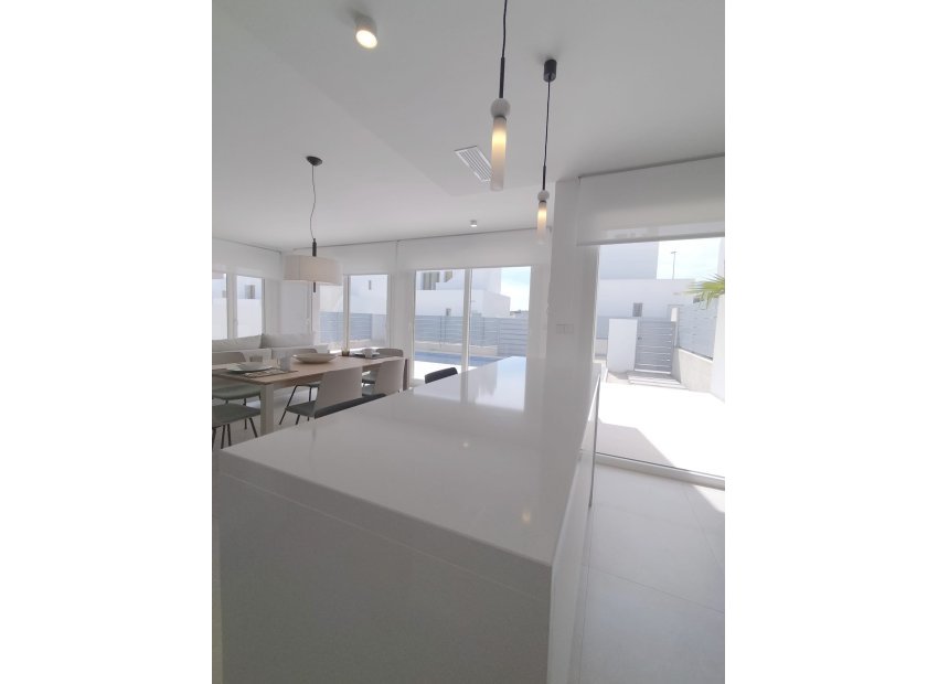 New Build - Detached Villa -
Entrenaranjos