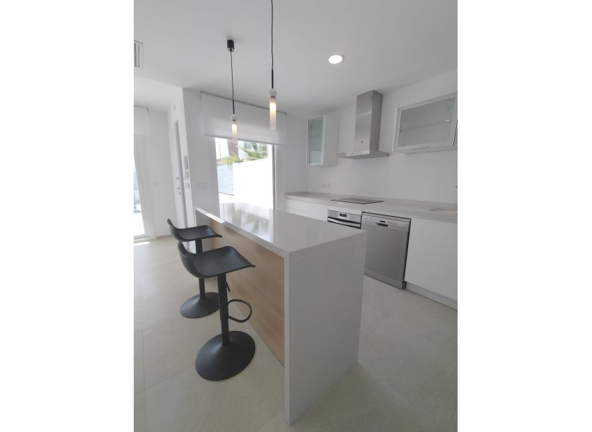 New Build - Detached Villa -
Entrenaranjos
