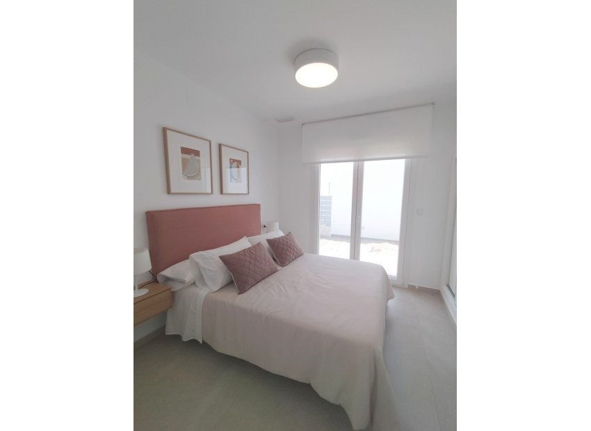 New Build - Detached Villa -
Entrenaranjos