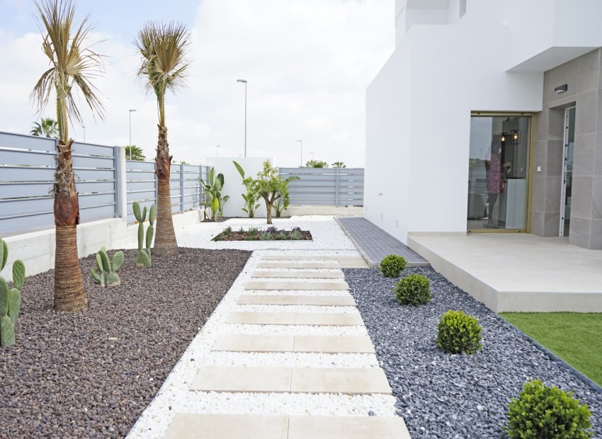 New Build - Detached Villa -
Entrenaranjos