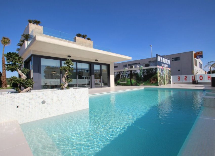 New Build - Detached Villa -
San Miguel de Salinas