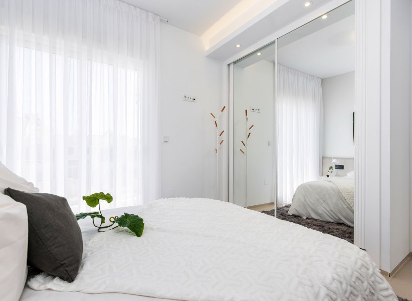 New Build - Semi-Detached -
Rojales