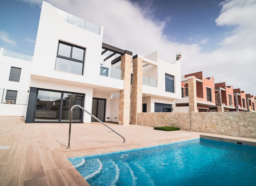 New Build - Terraced House -
Pilar de la Horadada