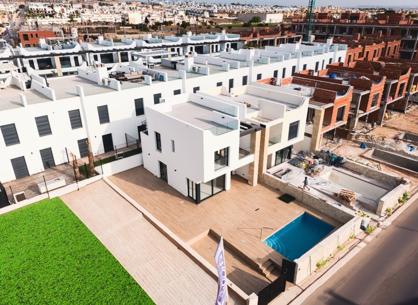 New Build - Terraced House -
Pilar de la Horadada
