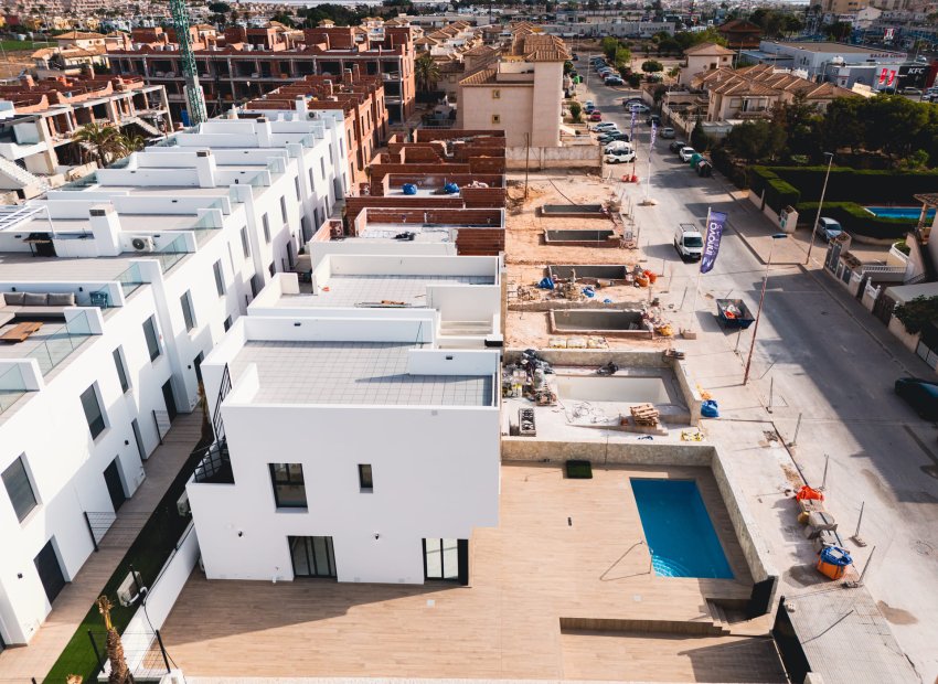 New Build - Terraced House -
Pilar de la Horadada