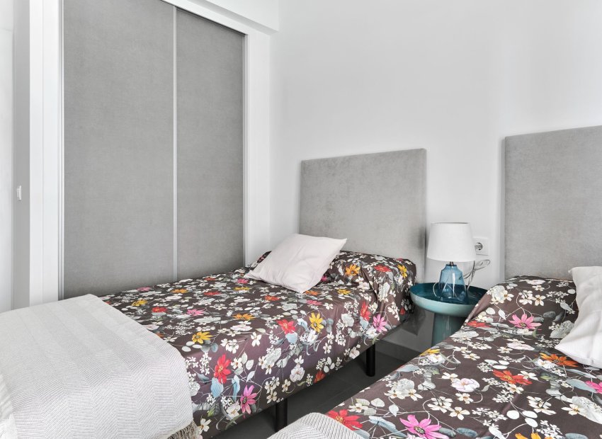 Nouvelle construction - Bungalow-Appartement -
Torrevieja