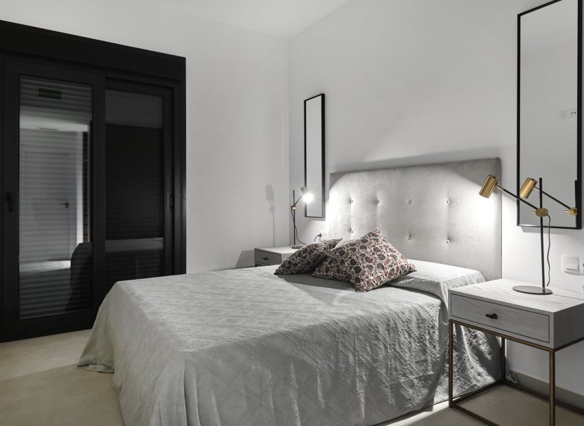 Nouvelle construction - Bungalow-Appartement -
Torrevieja
