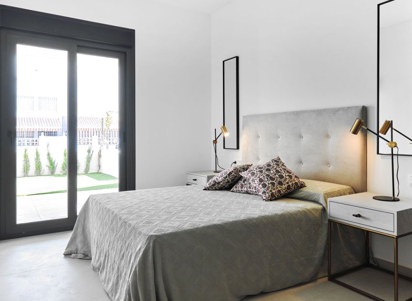 Nouvelle construction - Bungalow-Appartement -
Torrevieja