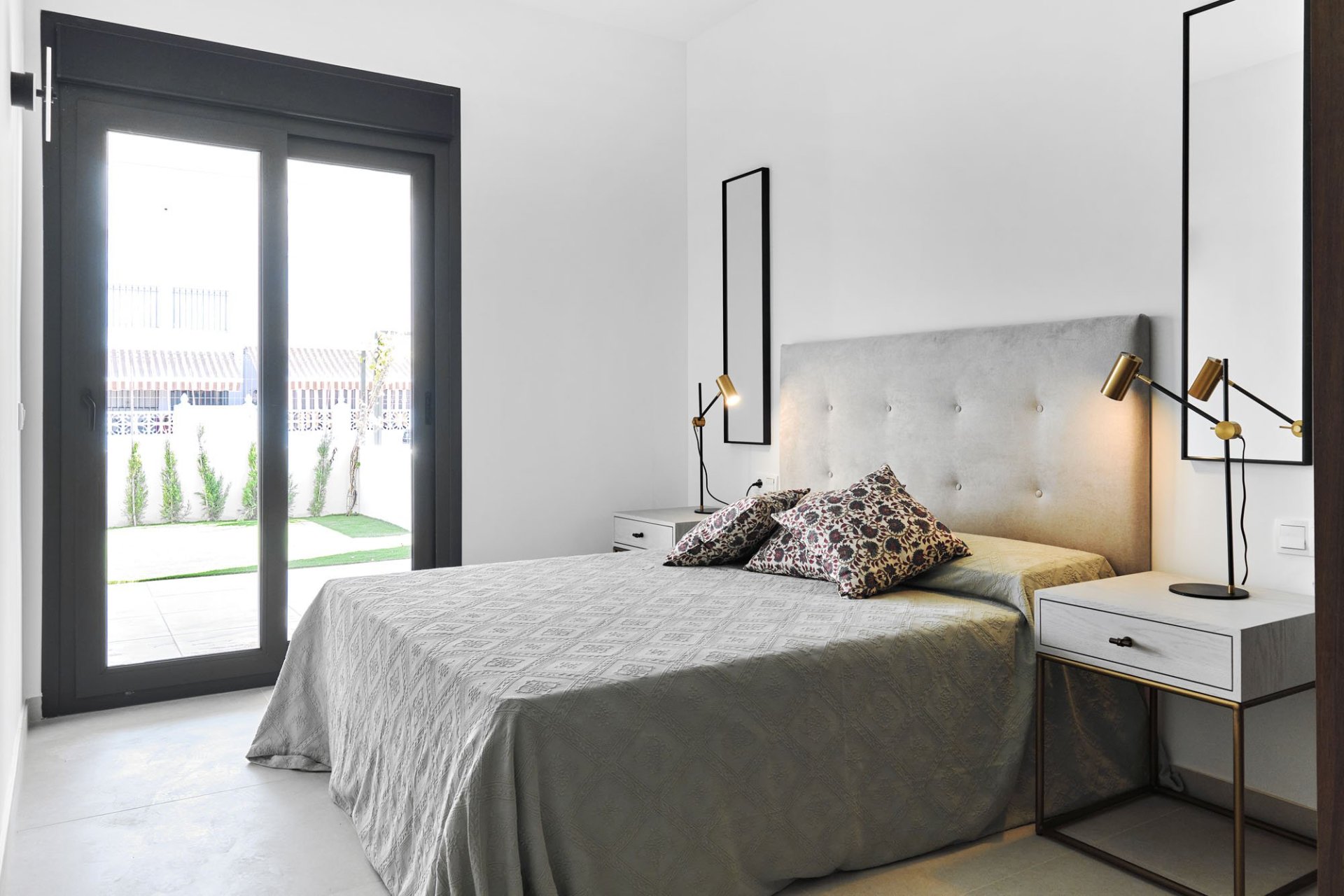Nouvelle construction - Bungalow-Appartement -
Torrevieja