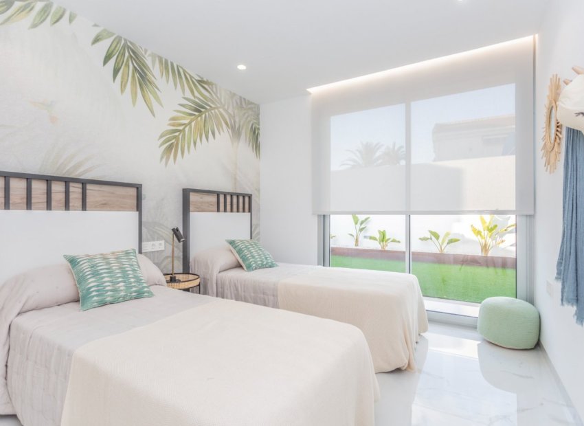 Nouvelle construction - terraced -
Torrevieja