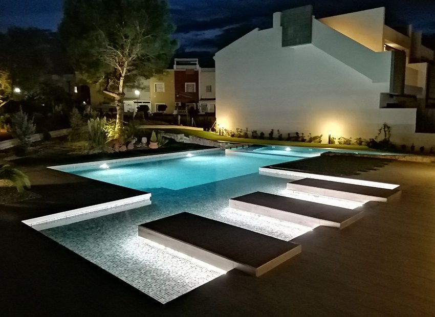 Nybygg - Bungalow-Leilighet -
Torrevieja