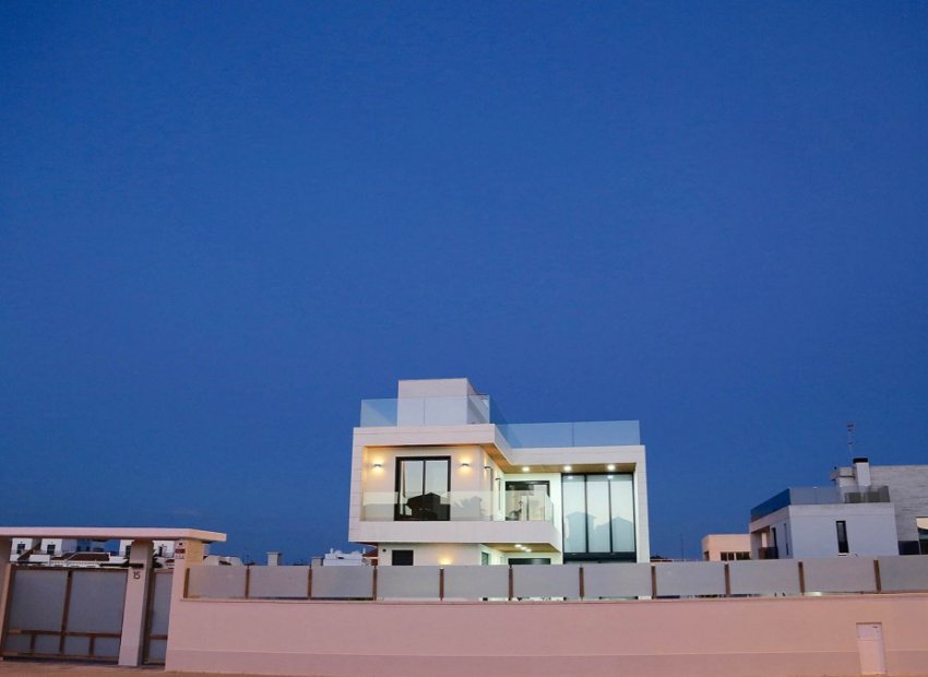 Nybygg - Frittliggende villa -
Dehesa de Campoamor